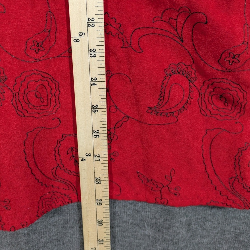 Sag Harbor Red Faux Suede Floral Embroidered 3/4 Sleeve Button Down Size 1X - Picture 7 of 9